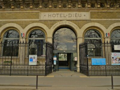 Ter Plekke – Parijs (10) – ziekenhuizen – Hôtel Dieu